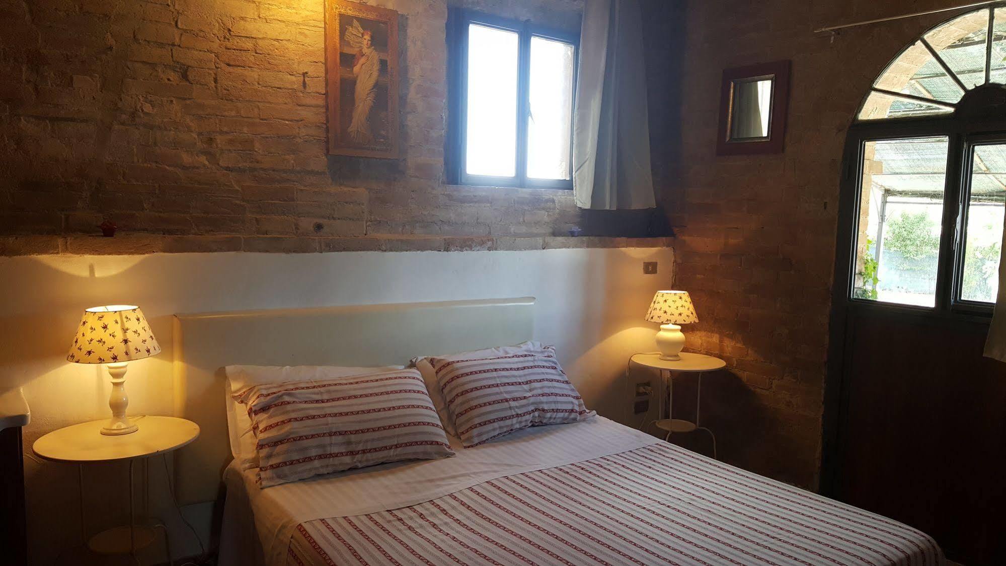 בונוקונבנטו Casa Vacanze Fornace מראה חיצוני תמונה